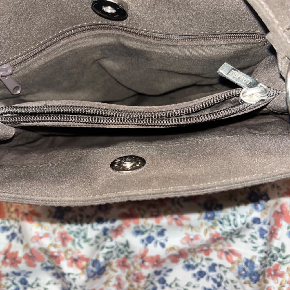 Purse - Picture 2 of 2